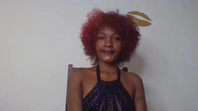 PoupeeDoll camgirl live amateur webcam