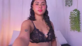 LuciaToloza camgirl live amateur webcam