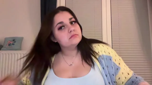SandyGood camgirl live amateur webcam