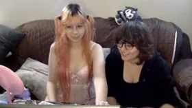 LilGoonettes camgirl live amateur webcam