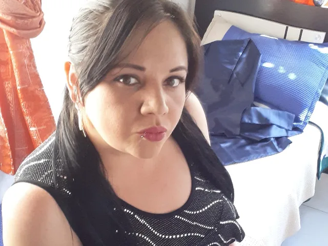 Alis69 camgirl live amateur webcam