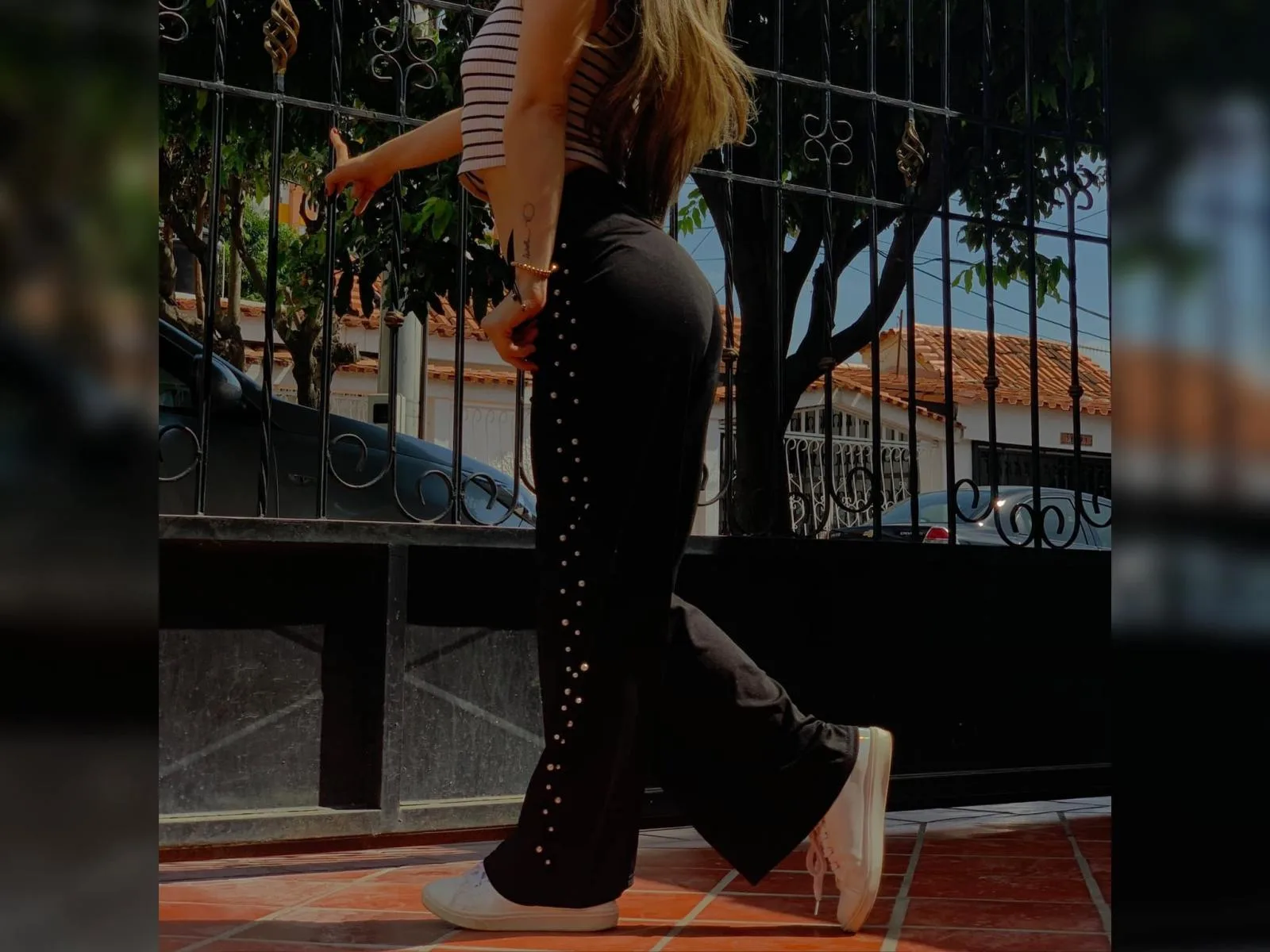 xSharax camgirl live amateur webcam