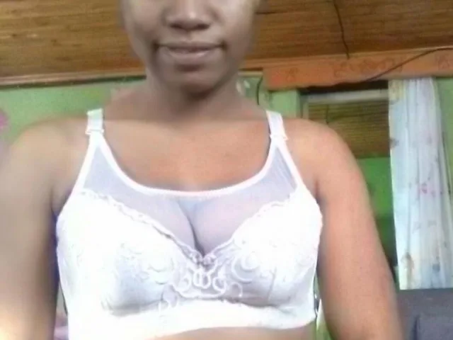 HoneyLovely camgirl live amateur webcam