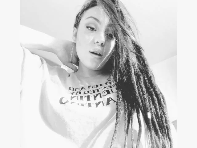 HarmoonySteel camgirl live amateur webcam