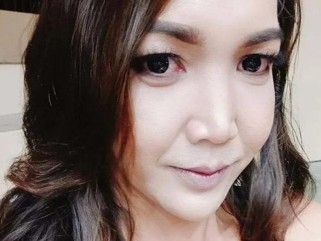 SweetAsianAraTransex camgirl live amateur webcam