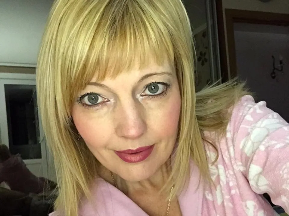 CarolKitten camgirl live amateur webcam
