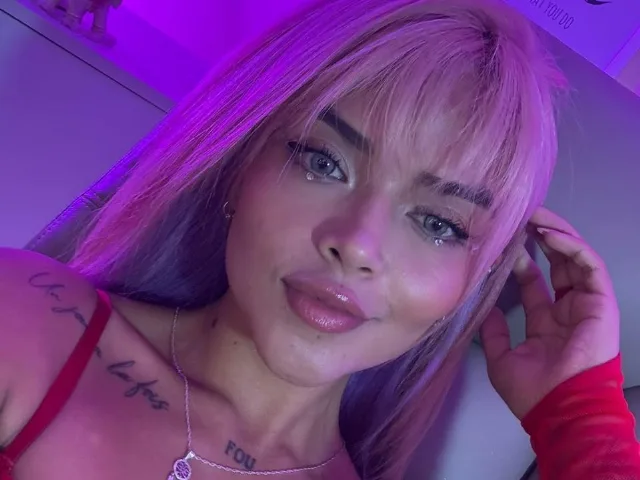 MajoJones camgirl live amateur webcam