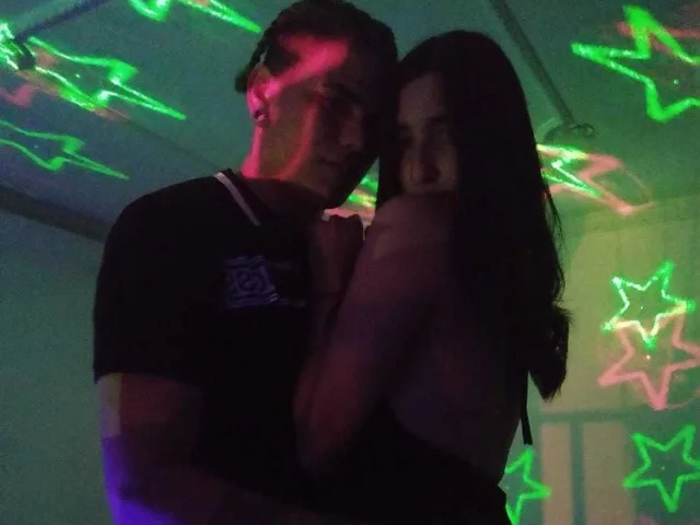 JackAndMegan camgirl live amateur webcam