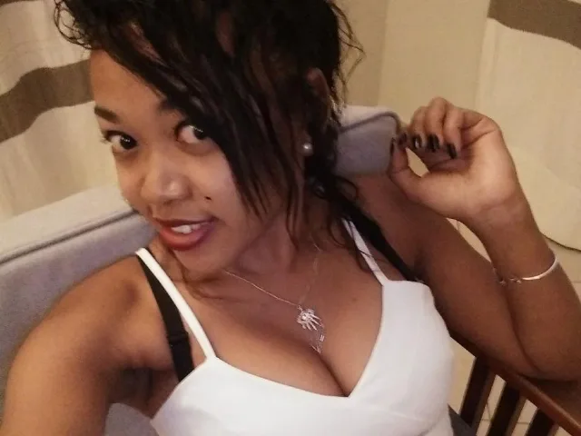 HoteBabe camgirl live amateur webcam