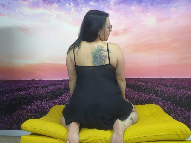 AntonellaCheri camgirl live amateur webcam