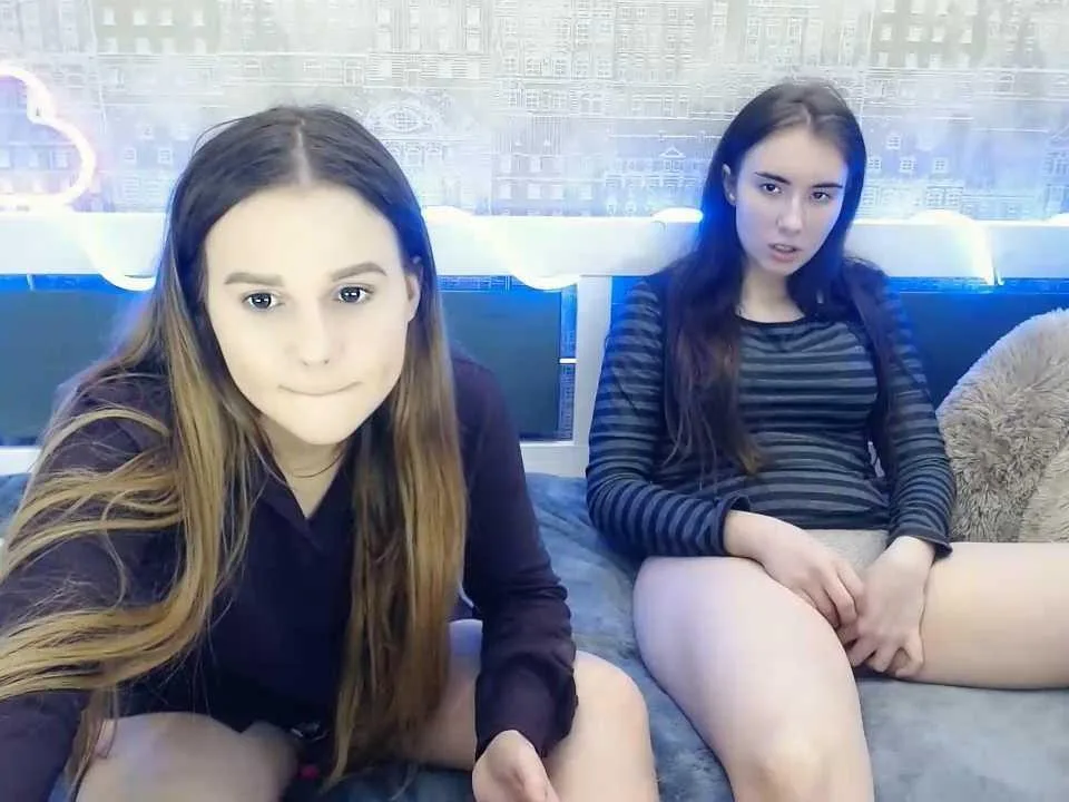 AlexFlora camgirl live amateur webcam