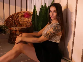 AlexiaBlack camgirl live amateur webcam