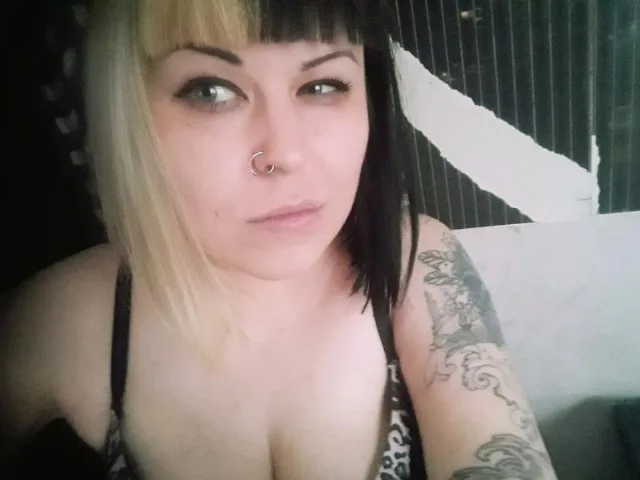 PsychoGurl camgirl live amateur webcam