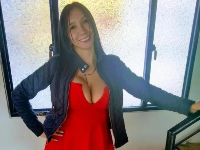 HotBrendaa camgirl live amateur webcam