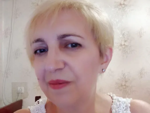 IrmaNude camgirl live amateur webcam