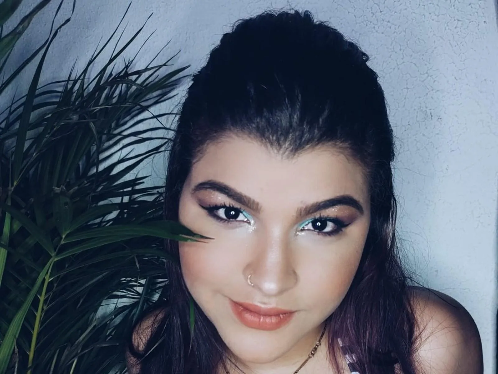 IssaEvans camgirl live amateur webcam