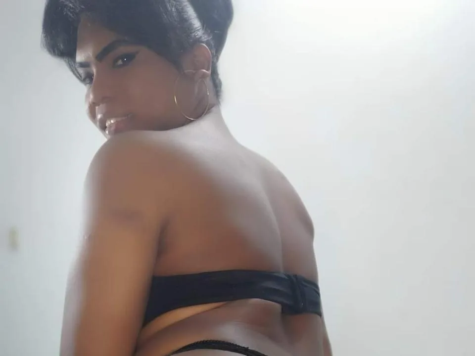 Letonialion camgirl live amateur webcam
