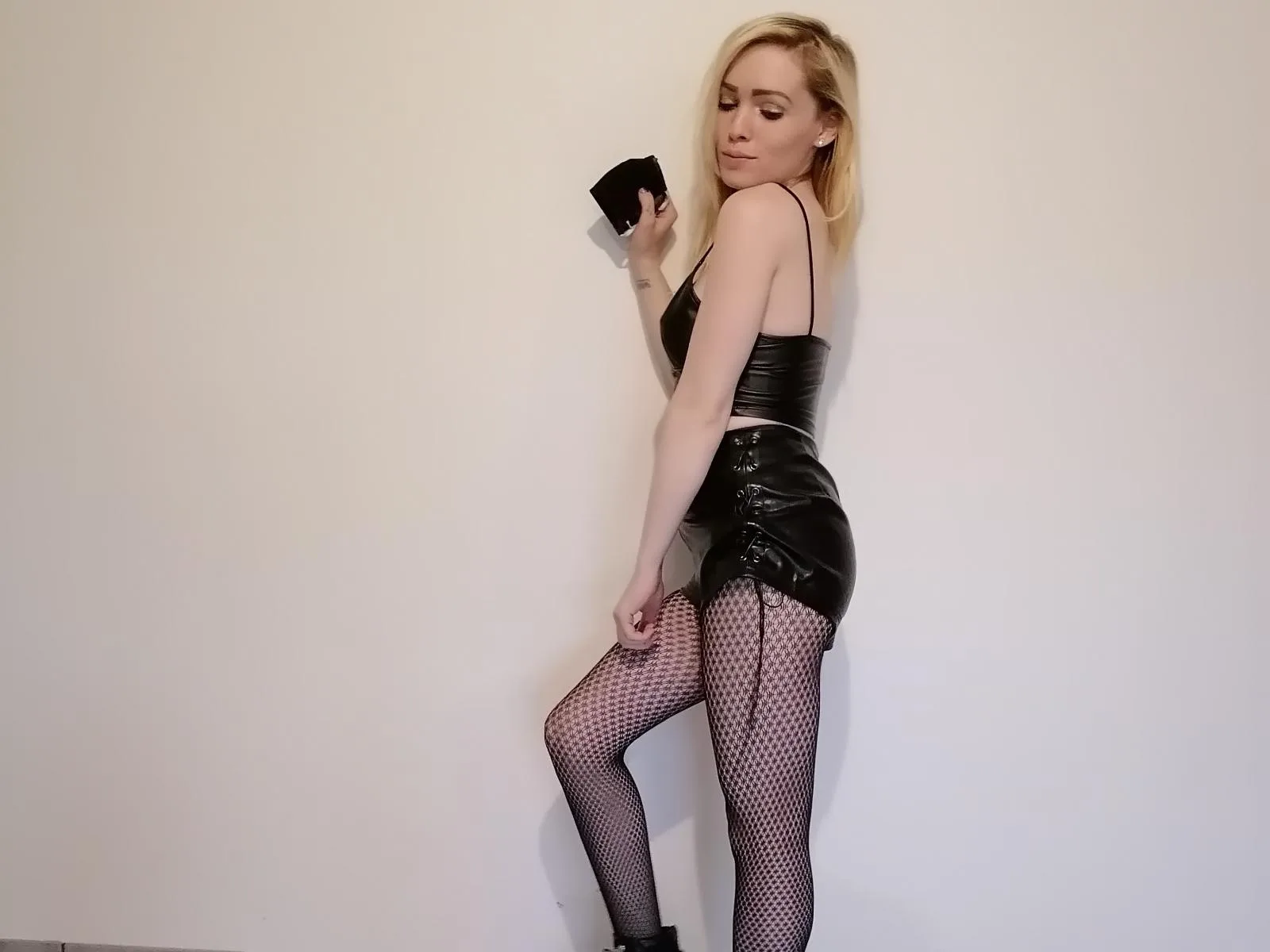 MarinnaAndLex camgirl live amateur webcam