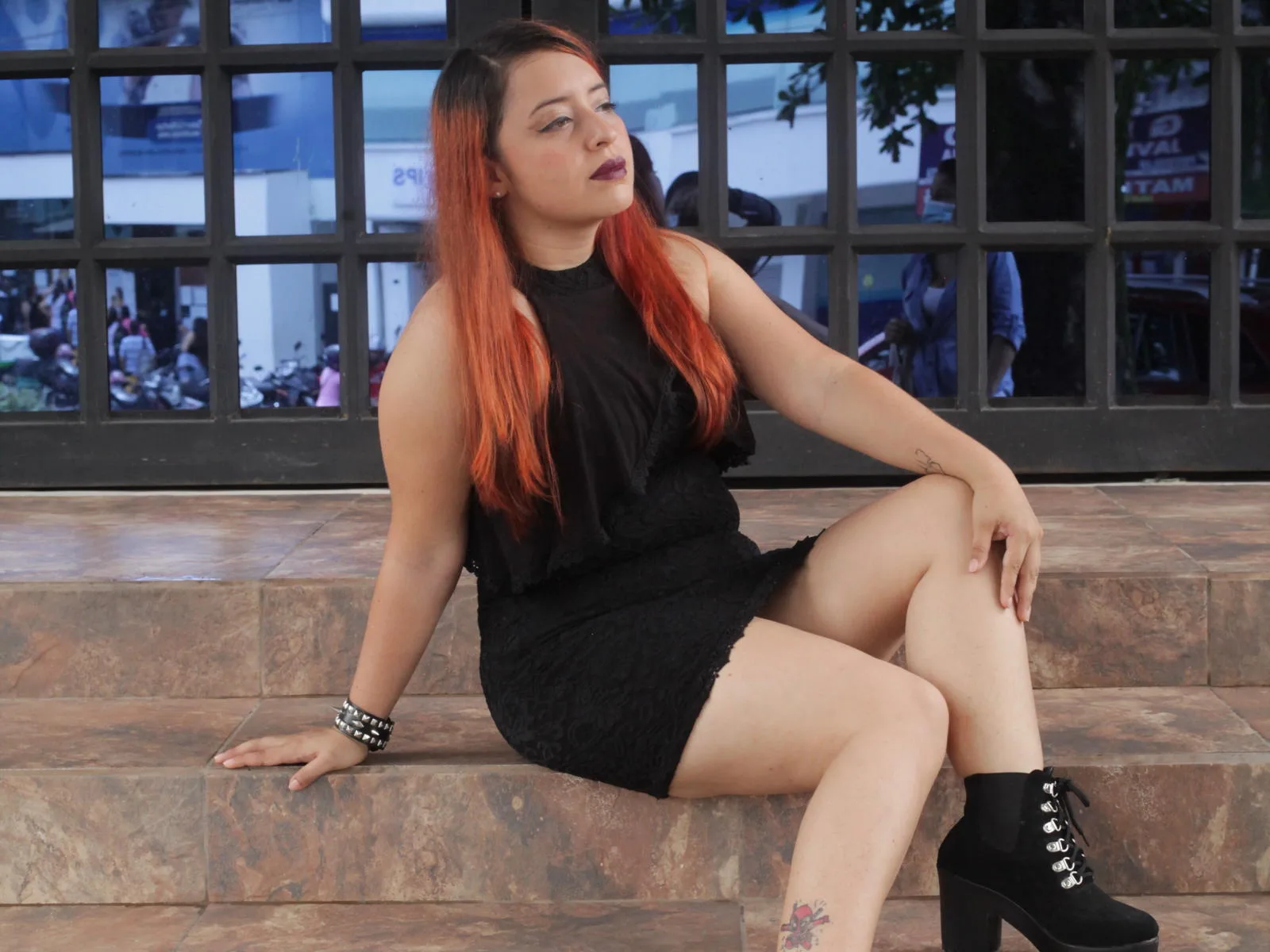 LizabethBrown camgirl live amateur webcam