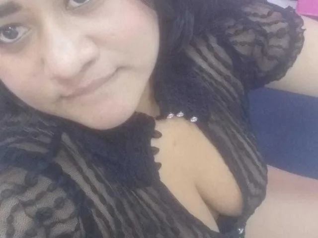 MichellWatson camgirl live amateur webcam