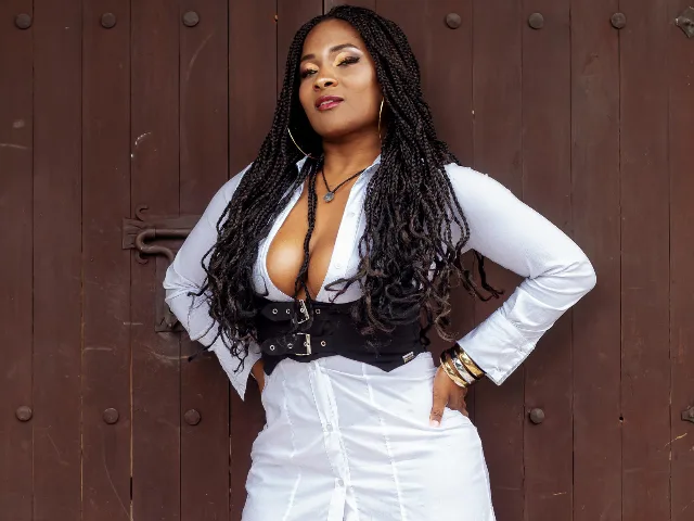 KeishaAdams camgirl live amateur webcam