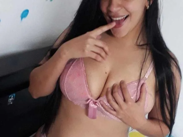 AnaOcean camgirl live amateur webcam