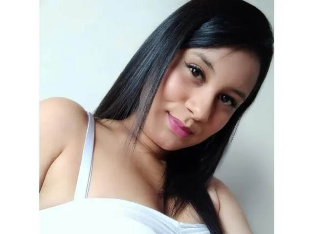 IsabellaFerrara camgirl live amateur webcam