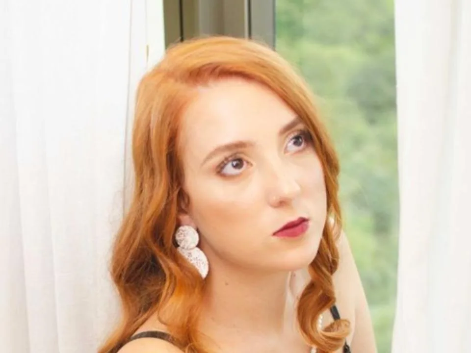 ClariceMallor camgirl live amateur webcam