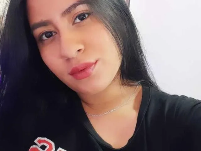 GinnyCollins camgirl live amateur webcam