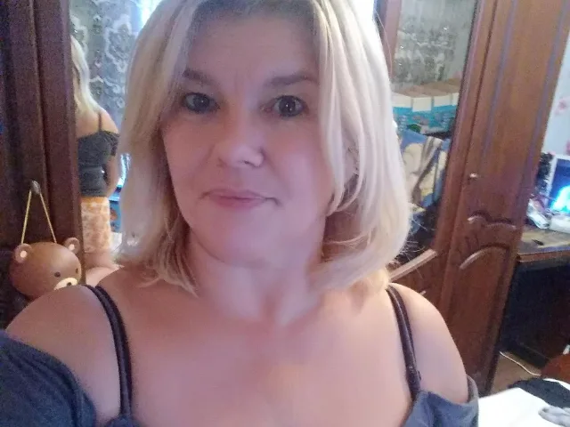 DreamyShirley camgirl live amateur webcam