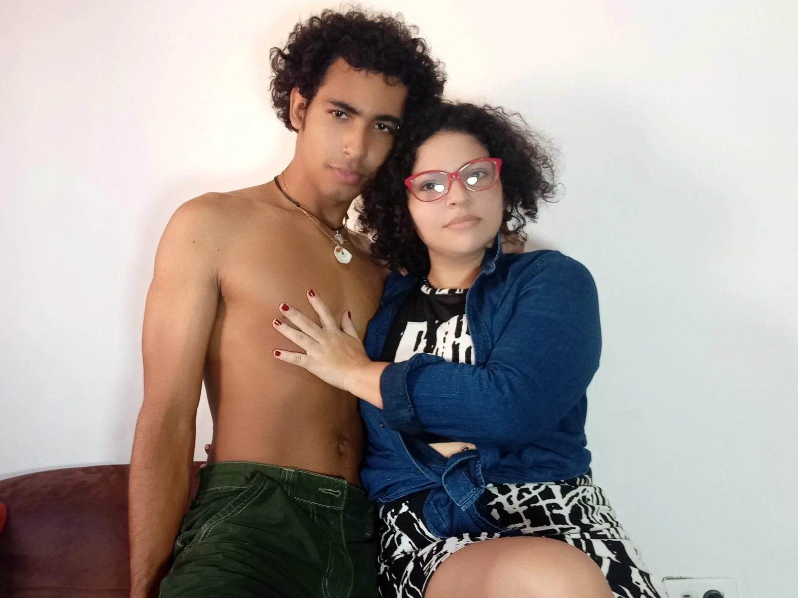 EllissaAndMatheo camgirl live amateur webcam