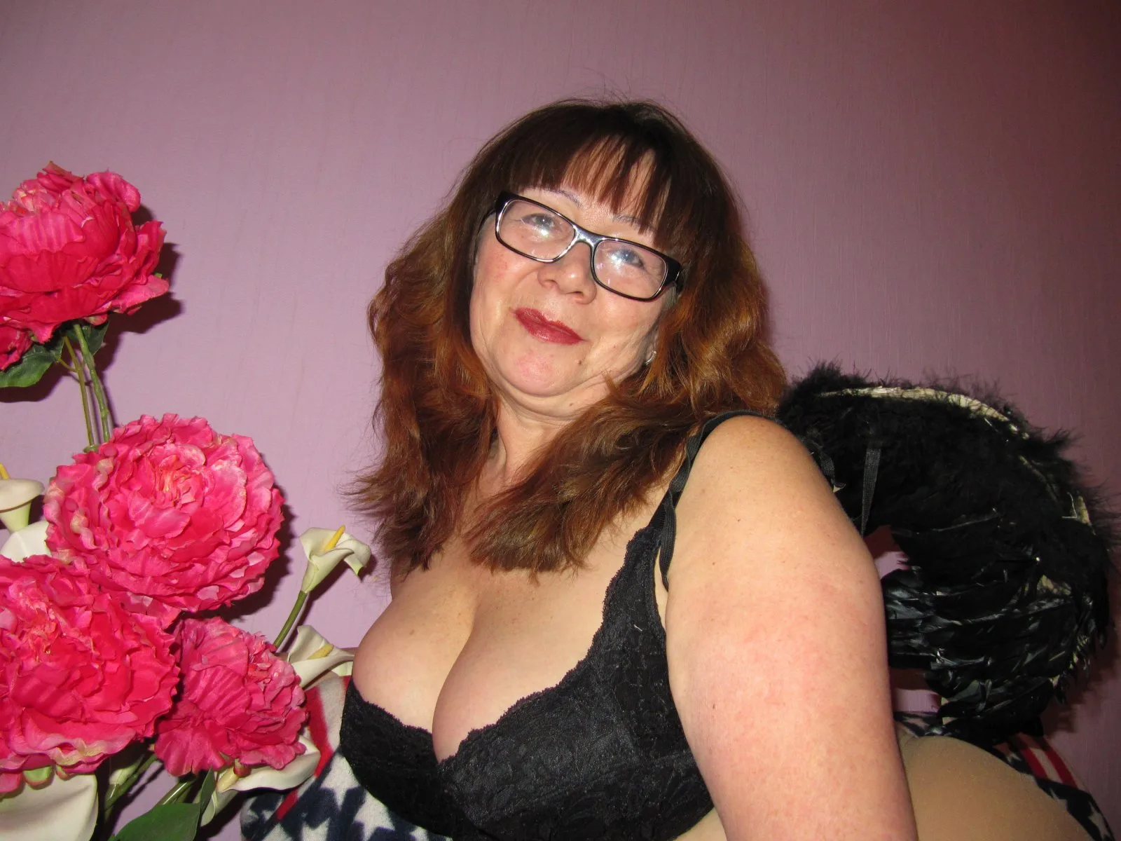 HotMatureSofia camgirl live amateur webcam