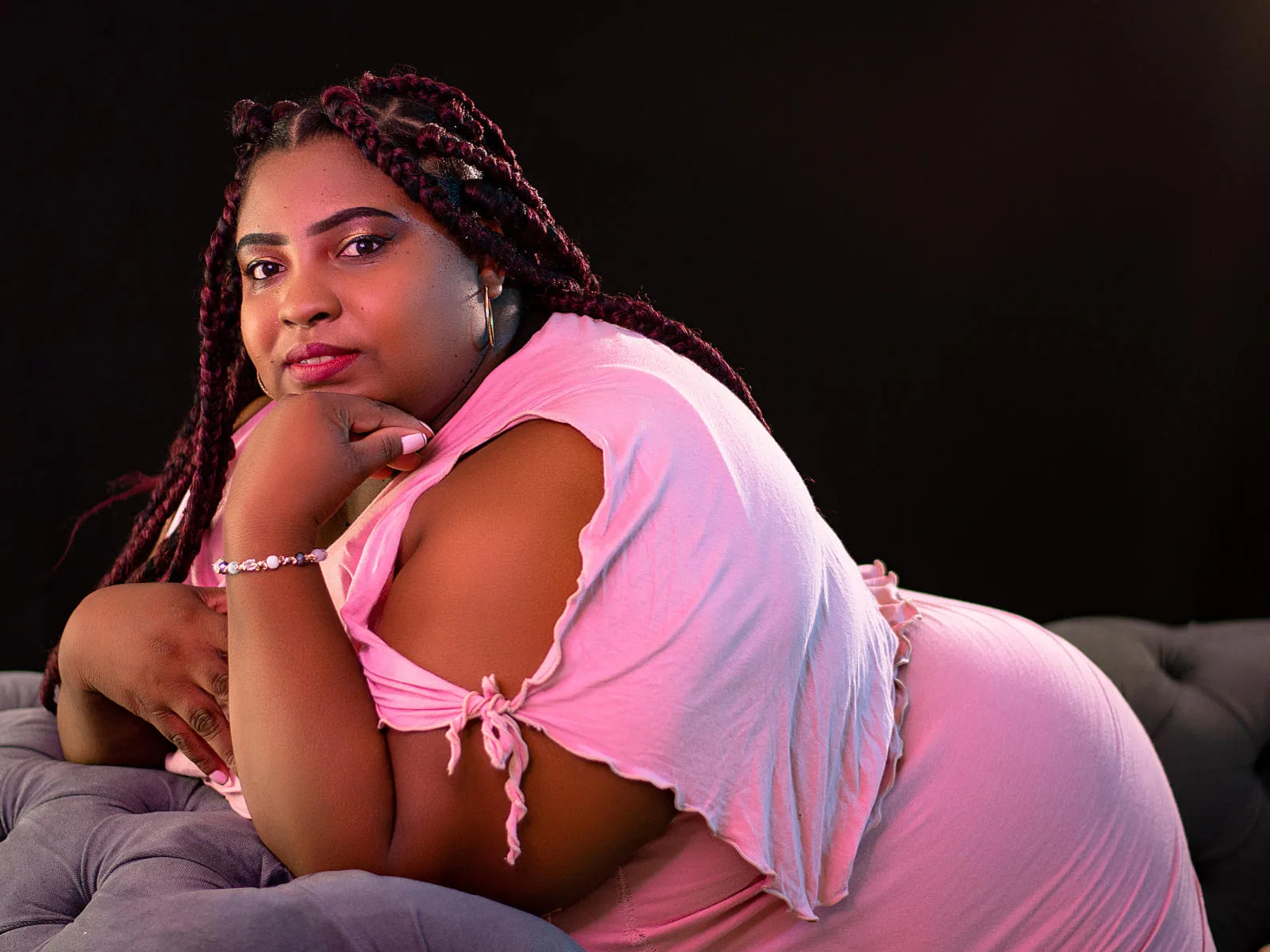NaomyGloss camgirl live amateur webcam