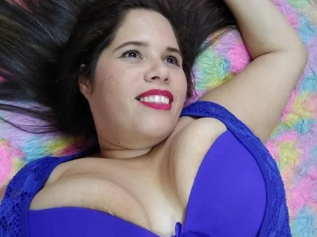 ElissaSweett camgirl live amateur webcam