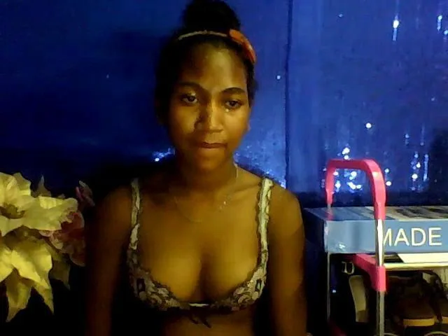 NirinSou camgirl live amateur webcam