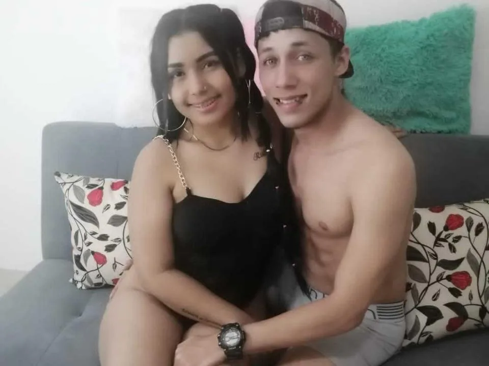 LaChupi camgirl live amateur webcam