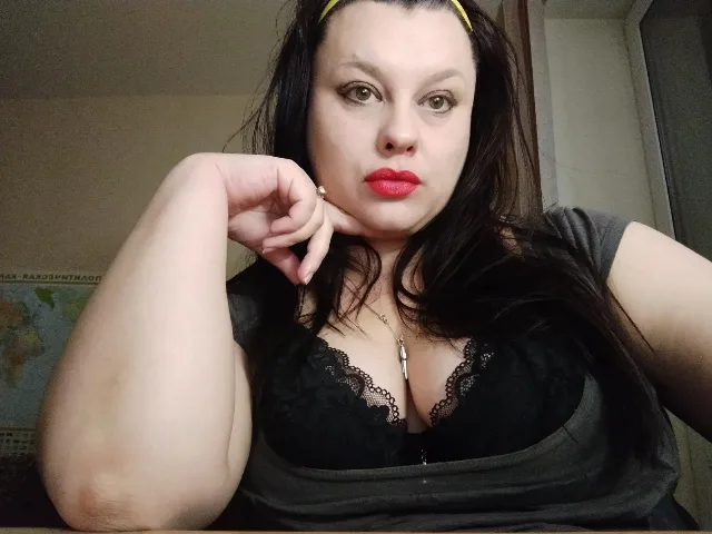 LolaLuxes camgirl live amateur webcam