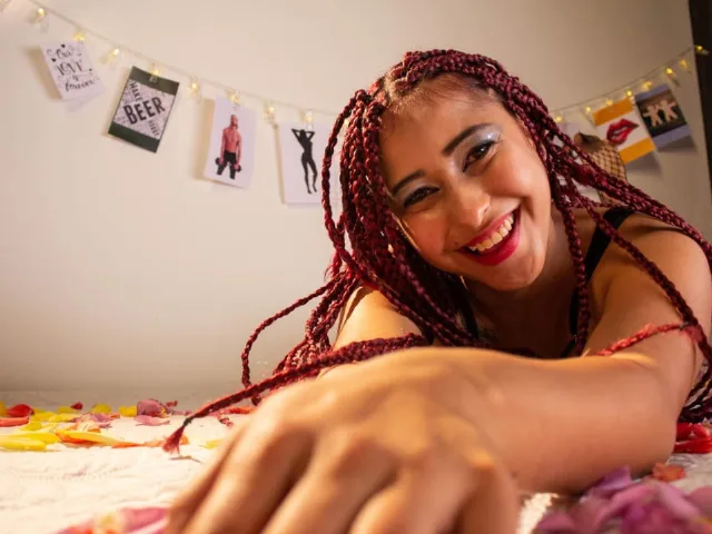 CamyRouse camgirl live amateur webcam
