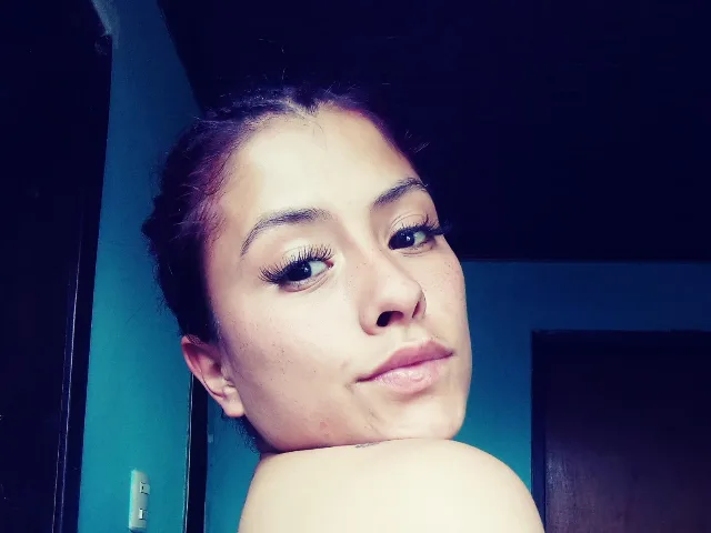 AmarTanta camgirl live amateur webcam