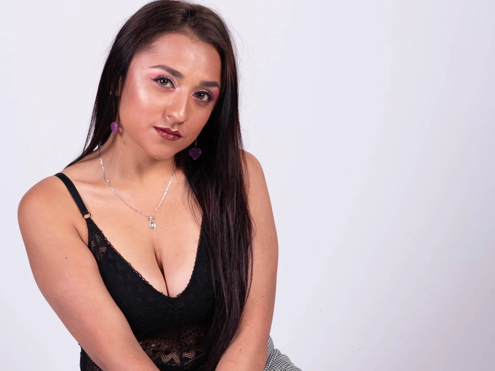 ZafiroJones camgirl live amateur webcam