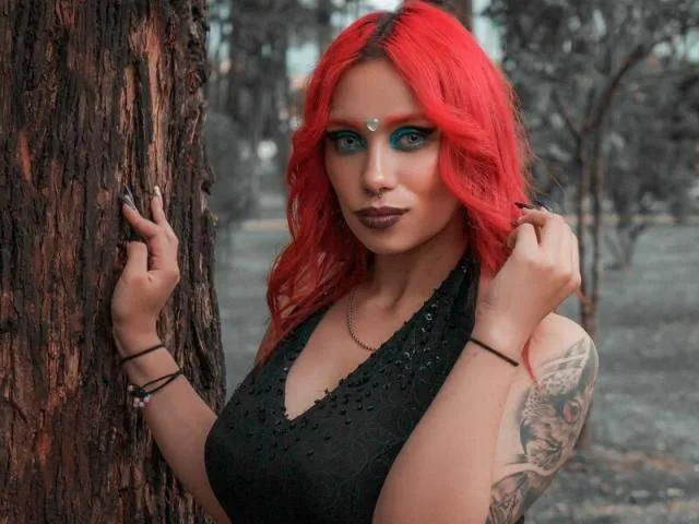DakotaAdams camgirl live amateur webcam