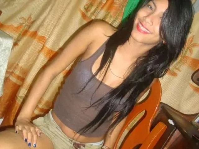 DeboraAnal camgirl live amateur webcam