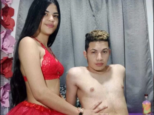 RoxanneandKall camgirl live amateur webcam