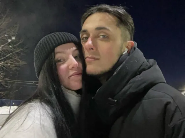 MiriamMillie camgirl live amateur webcam