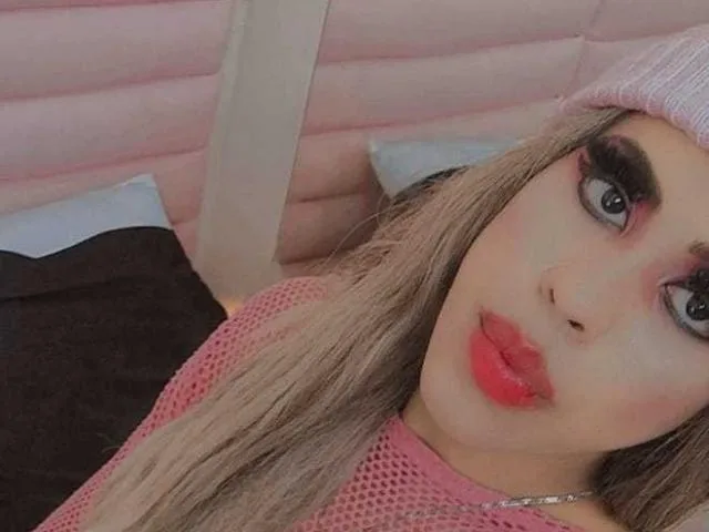 AshleyNikol camgirl live amateur webcam