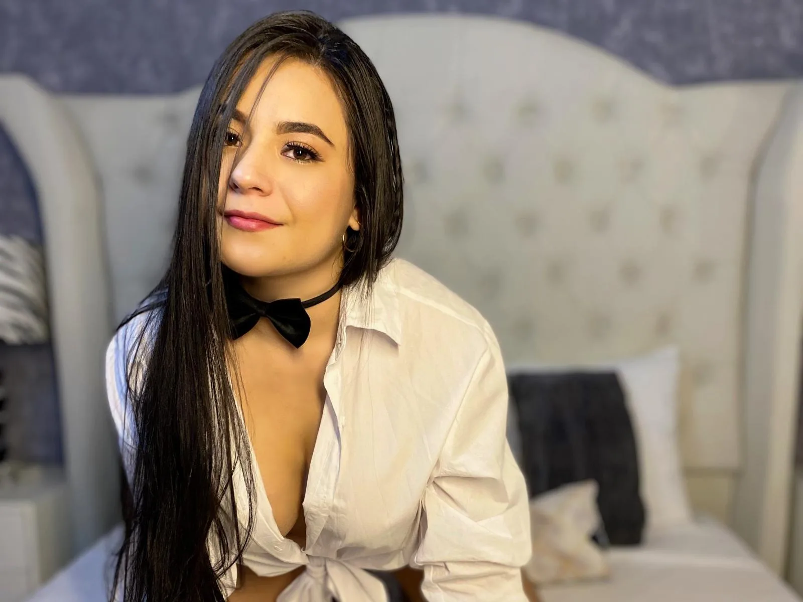 EmmaCruz camgirl live amateur webcam