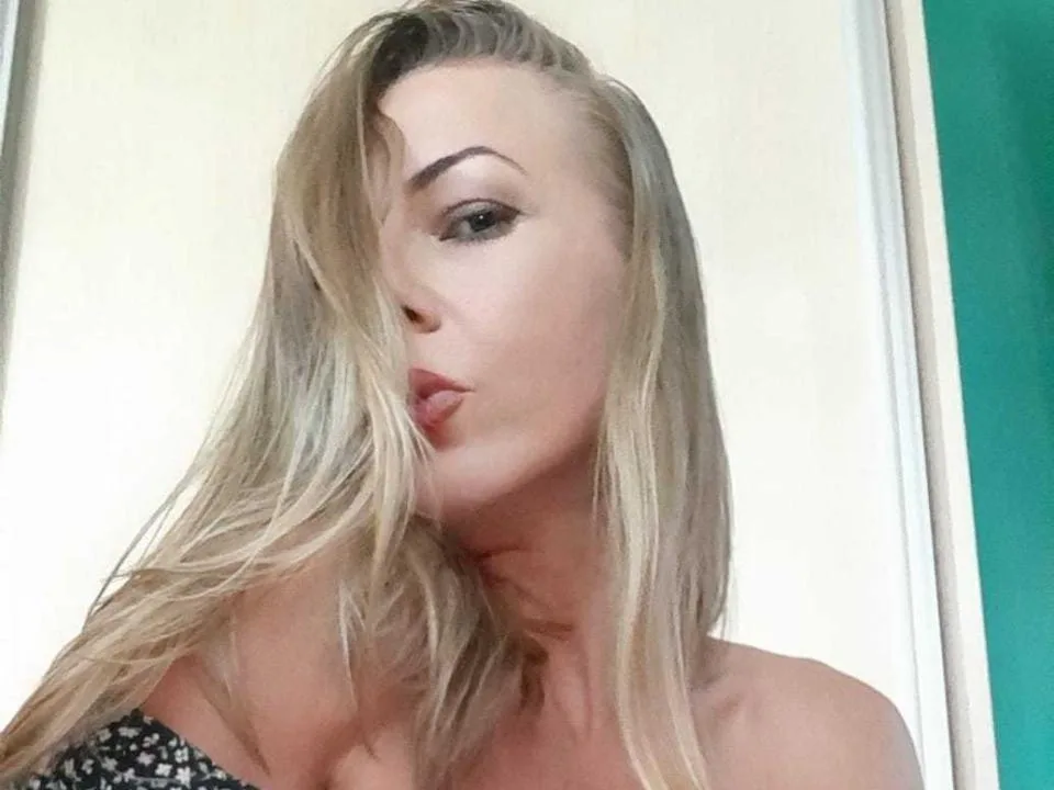 DreamSophye camgirl live amateur webcam