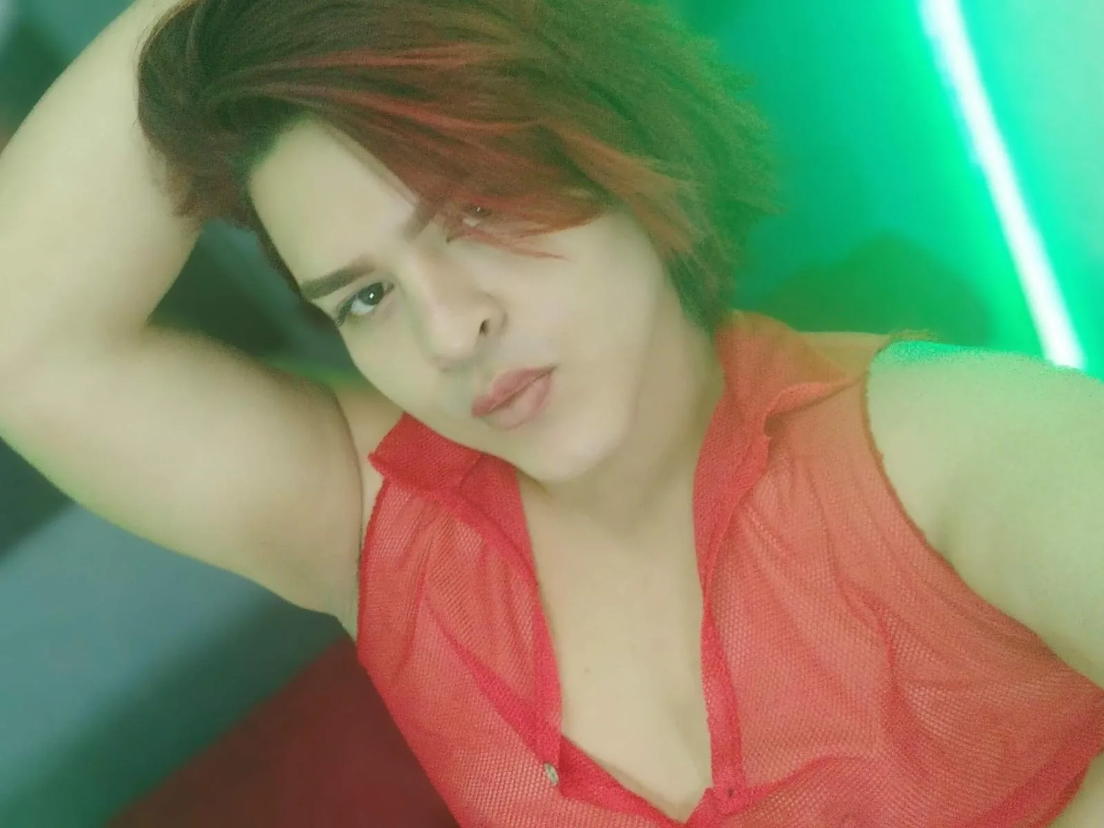 ChannellHox camgirl live amateur webcam