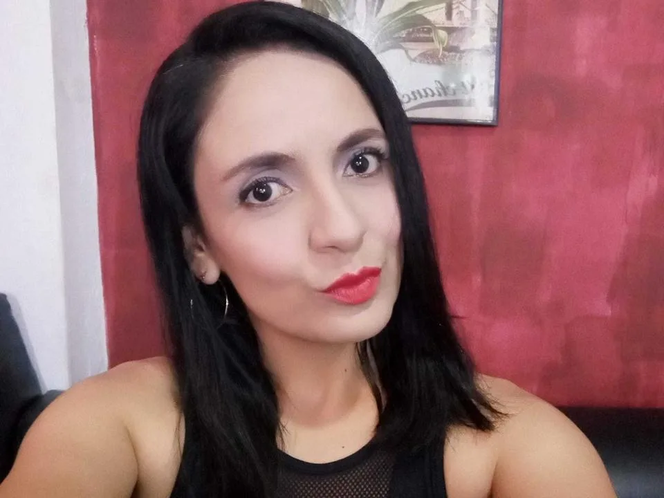 LunaSexxy camgirl live amateur webcam