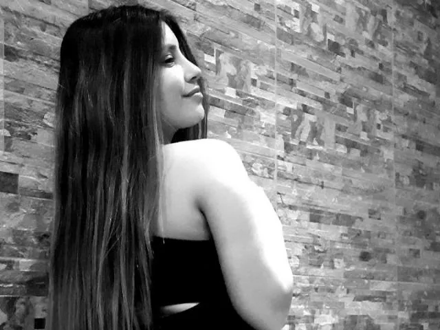 NicolJazz camgirl live amateur webcam